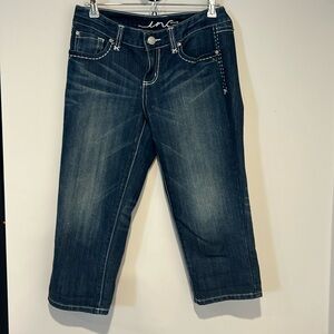 Denim capris pants. Never worn